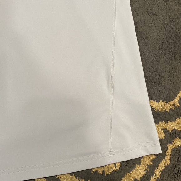 GymShark Large Gray Workout Top - Picture 4 of 7